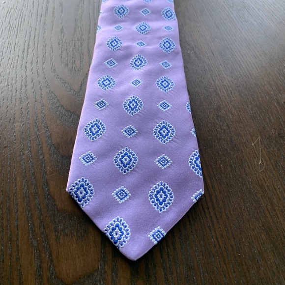 Beautiful Purple Tom James All Silk Tie - Picture 3 of 5